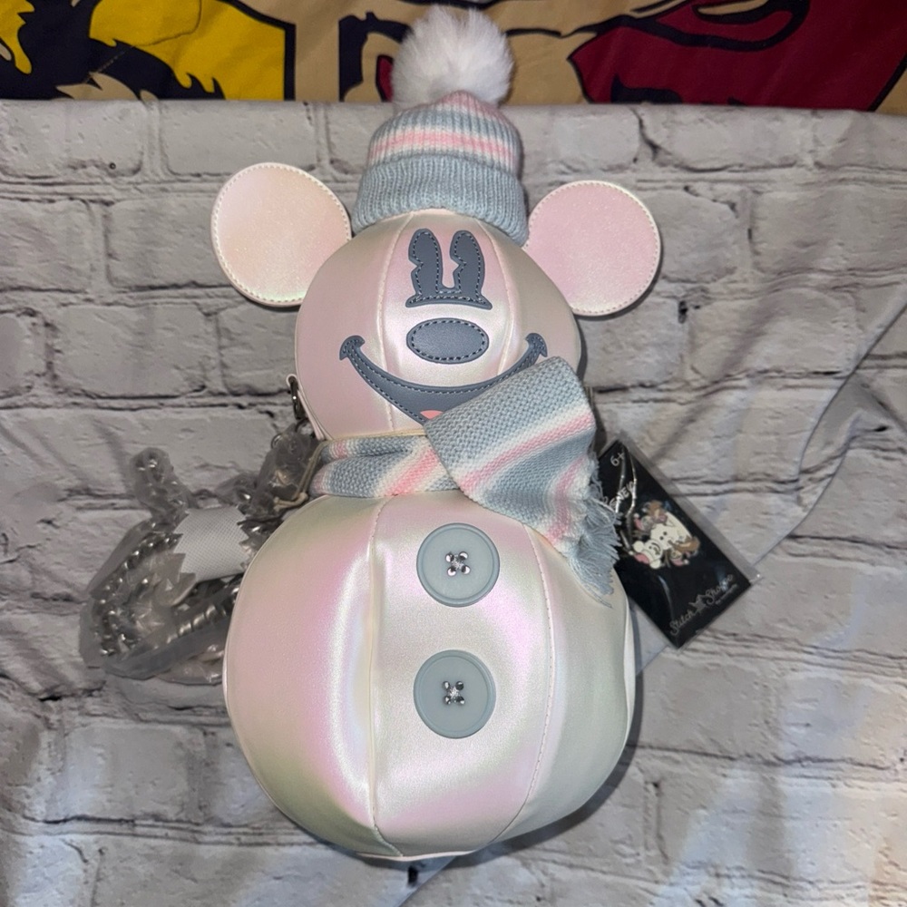 Stitch Shoppe Mickey Mouse Winter Snowman Iridescent Loungefly Crossbody Bag Pin